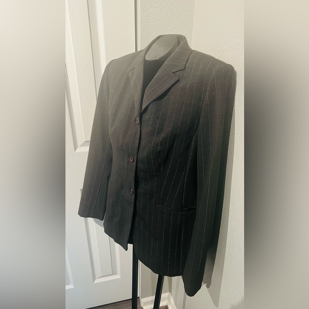 Classiques Entier blazer Grey with Silver sparkle pinstripe size 10